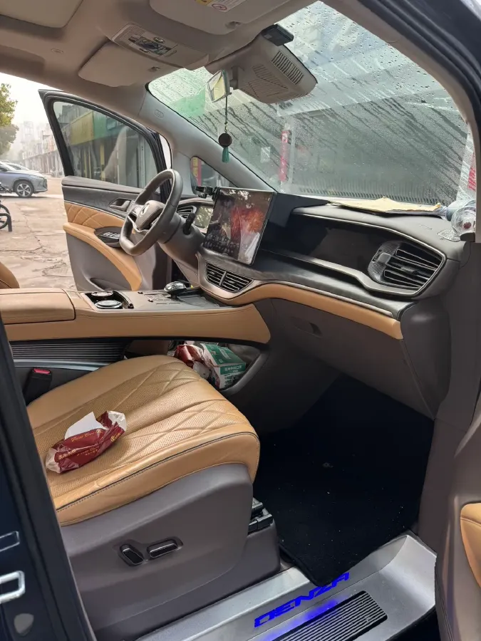 2022 HongQi HS7 3.0T 337HP V6 8AT,autocango,china used car exporter,china ev exporter,chinese used car exporter,chinese used ev exporter