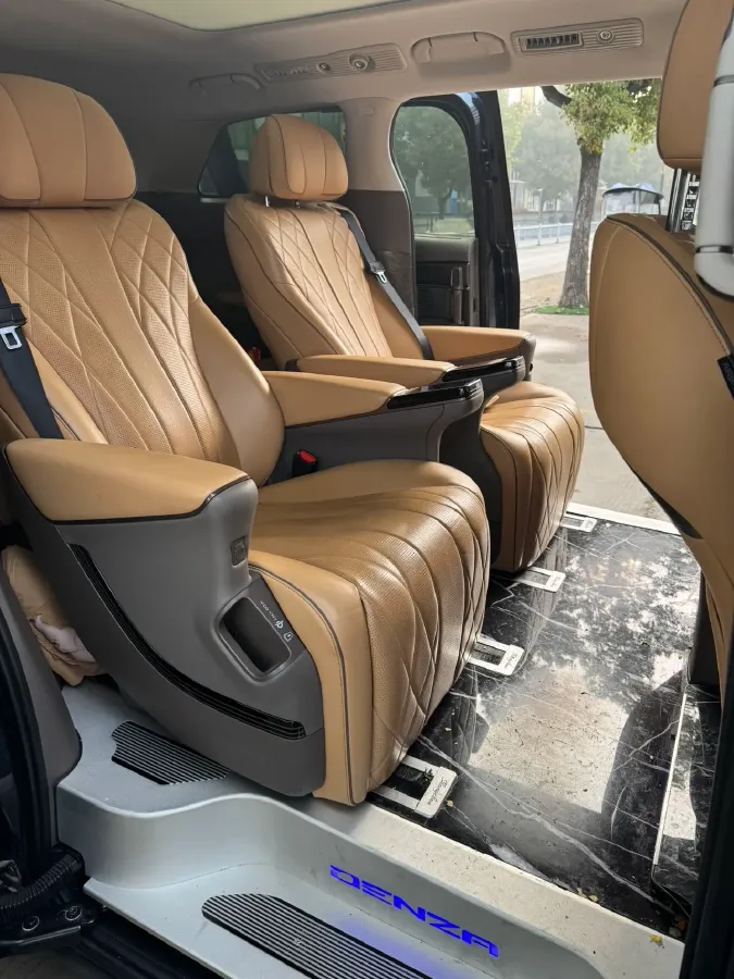 2022 HongQi HS7 3.0T 337HP V6 8AT,autocango,china used car exporter,china ev exporter,chinese used car exporter,chinese used ev exporter