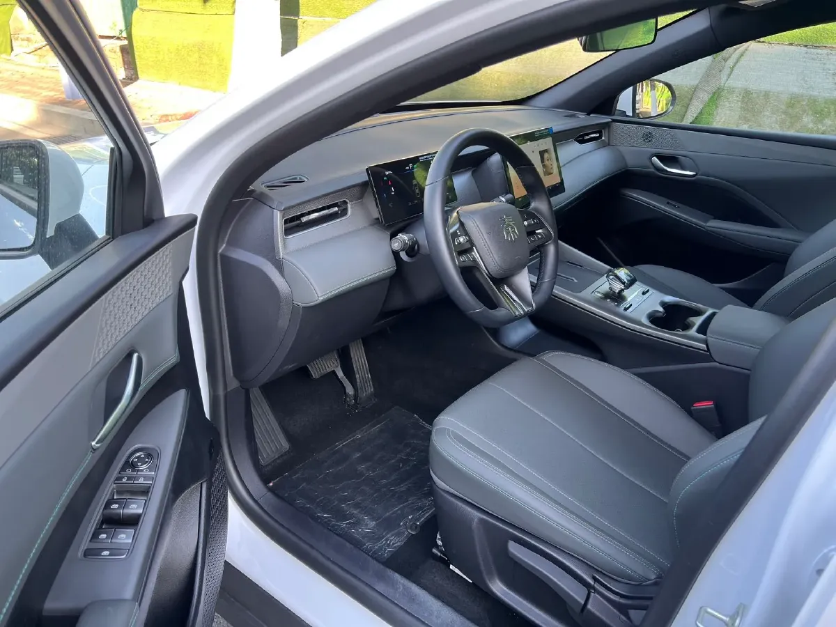 2025 BYD Qin Plus 1.5L 101HP L4 E-CVT PHEV 7.68KWH,autocango,china used car exporter,china ev exporter,chinese used car exporter,chinese used ev exporter