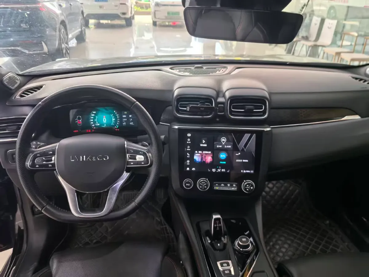 2019 LYNK&CO 01 2.0T 190HP L4 6AT,autocango,china used car exporter,china ev exporter,chinese used car exporter,chinese used ev exporter