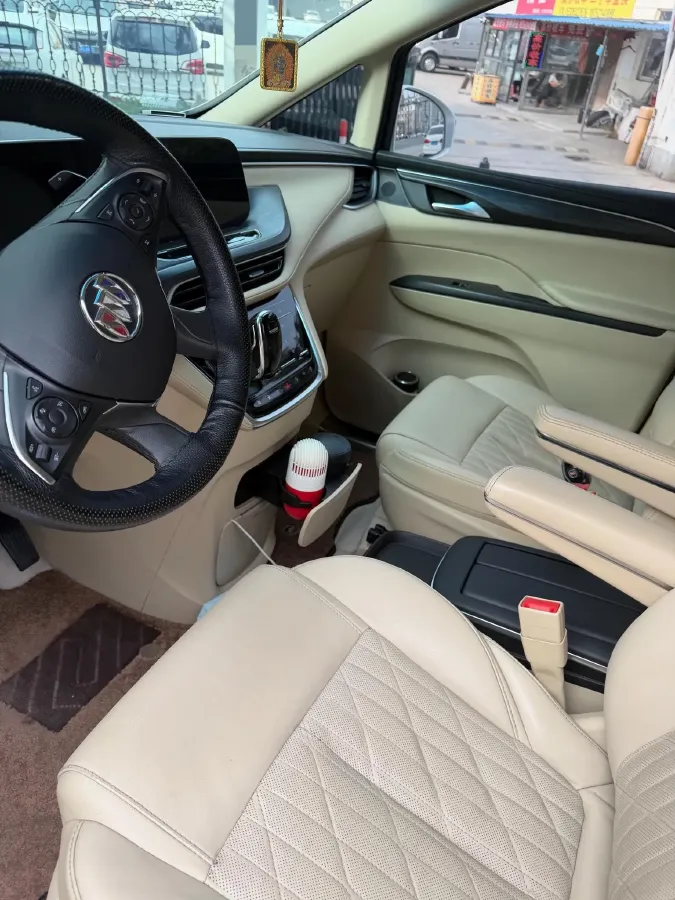 2023 Buick GL8 2.0T 237HP L4 9AT,autocango,china used car exporter,china ev exporter,chinese used car exporter,chinese used ev exporter