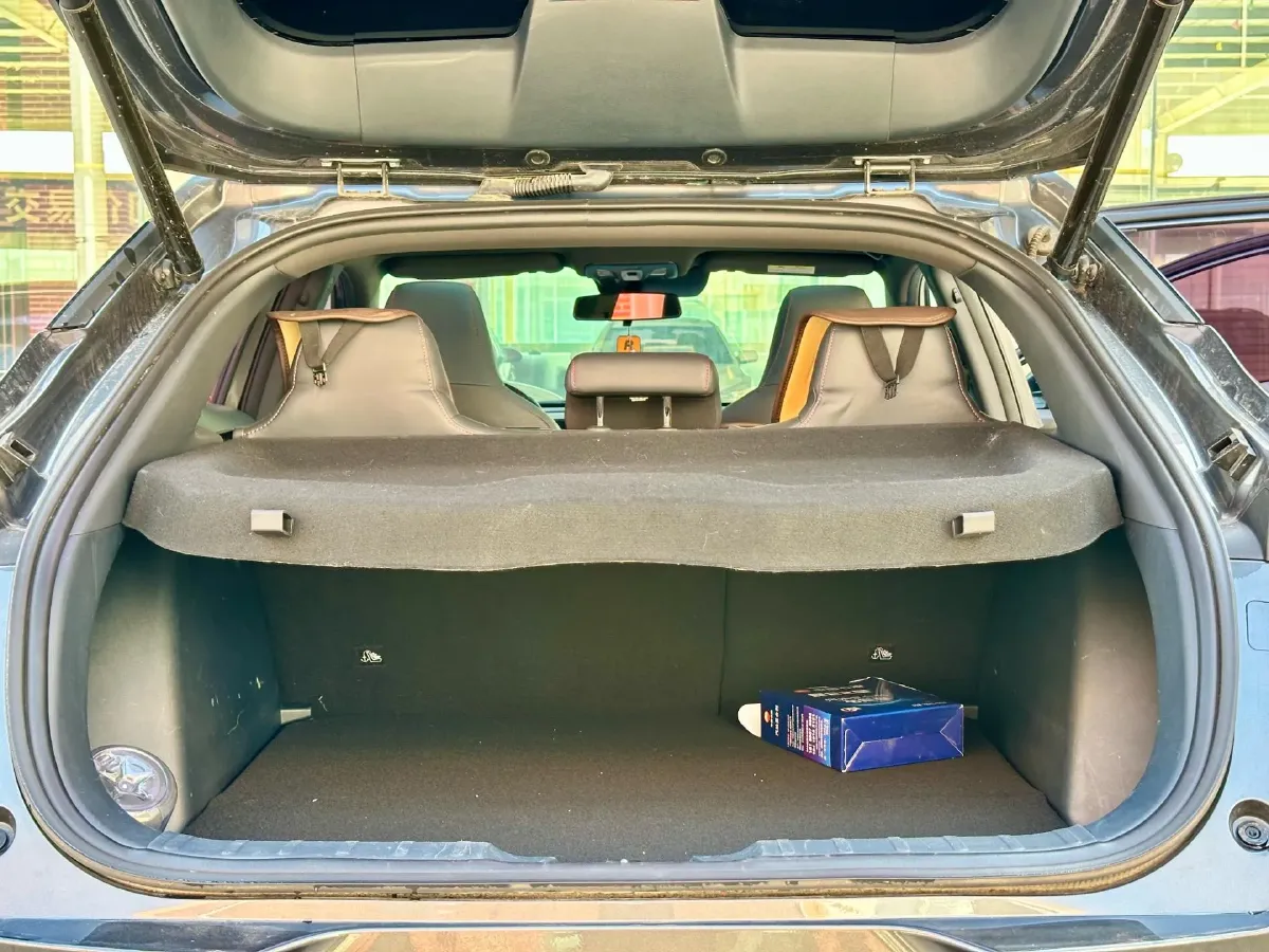 2020 ChangAn UNI-T 1.5T 180HP L4 7DCT,autocango,china used car exporter,china ev exporter,chinese used car exporter,chinese used ev exporter