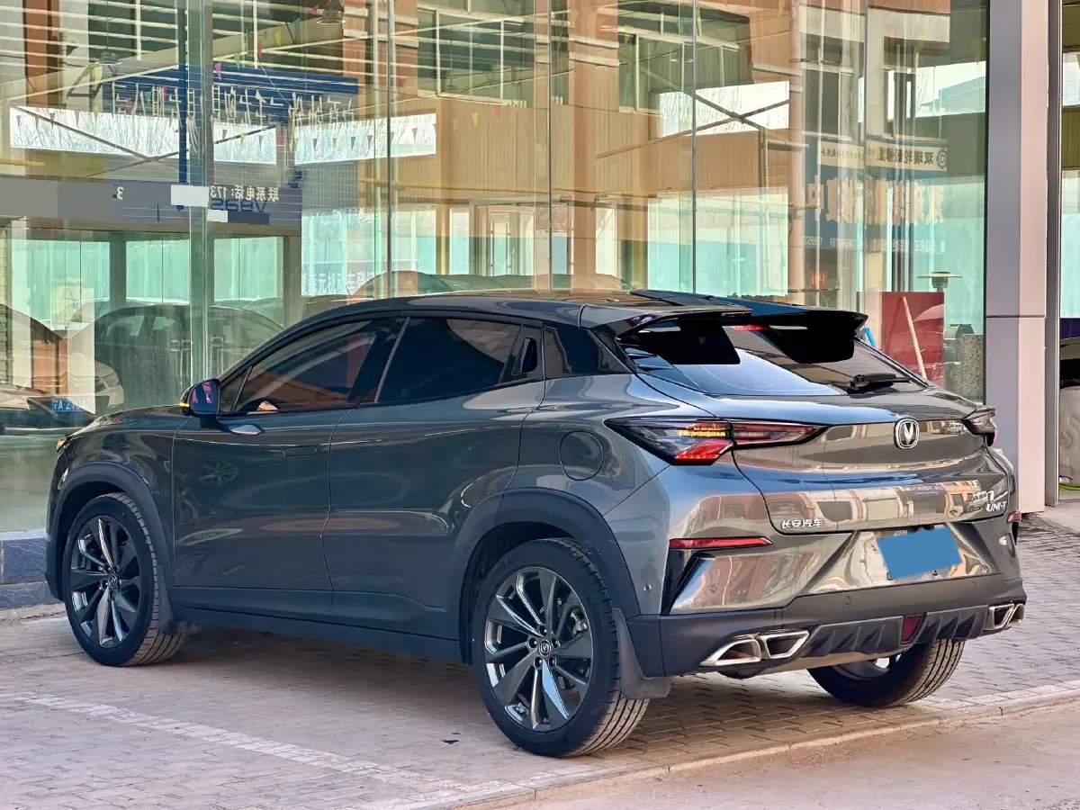 2020 ChangAn UNI-T 1.5T 180HP L4 7DCT,autocango,china used car exporter,china ev exporter,chinese used car exporter,chinese used ev exporter