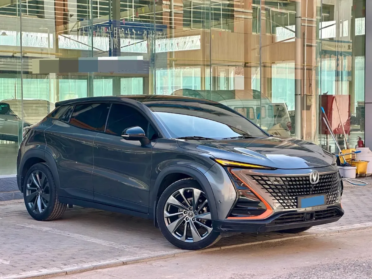 2020 ChangAn UNI-T 1.5T 180HP L4 7DCT,autocango,china used car exporter,china ev exporter,chinese used car exporter,chinese used ev exporter