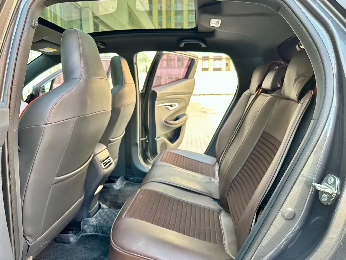 2020 ChangAn UNI-T 1.5T 180HP L4 7DCT,autocango,china used car exporter,china ev exporter,chinese used car exporter,chinese used ev exporter