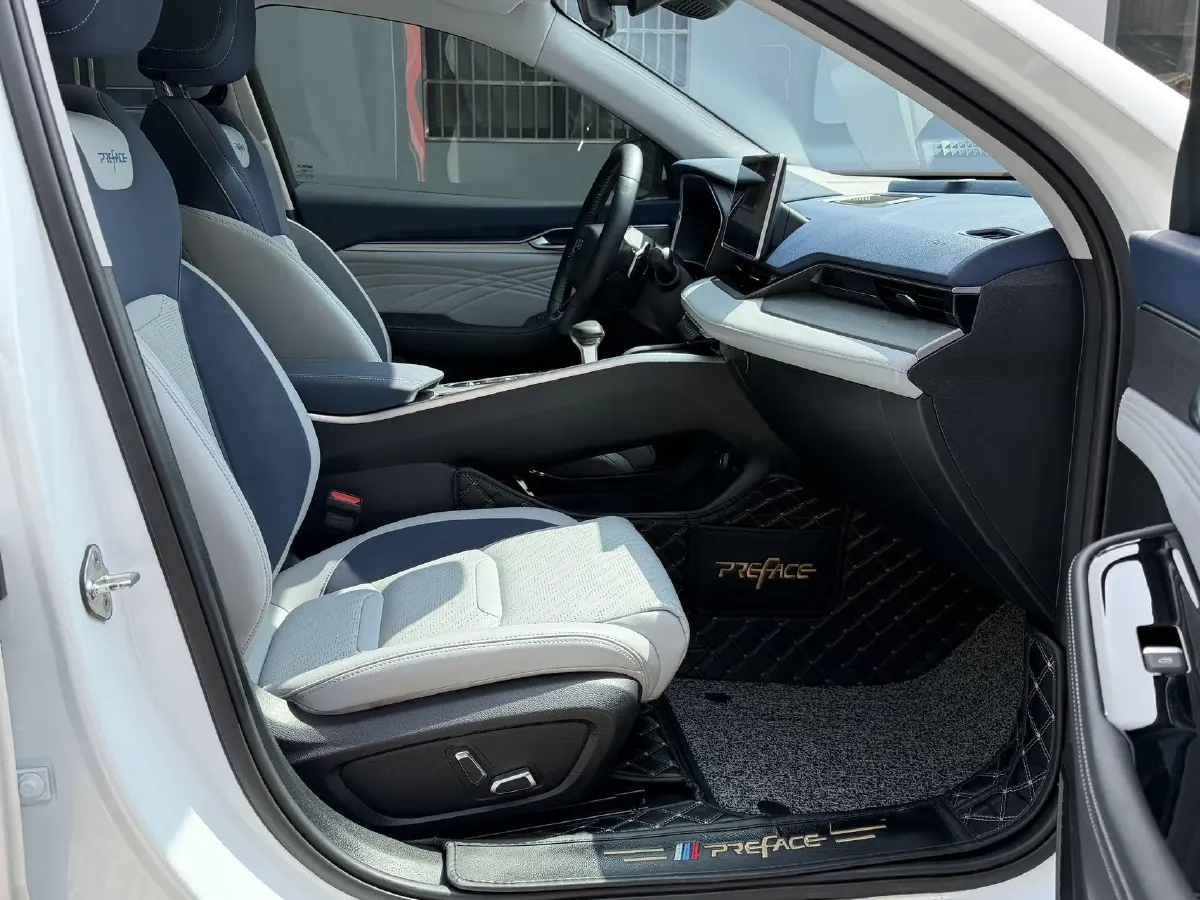 2020 Geely Tugella 2.0T 238HP L4 8AT,autocango,china used car exporter,china ev exporter,chinese used car exporter,chinese used ev exporter