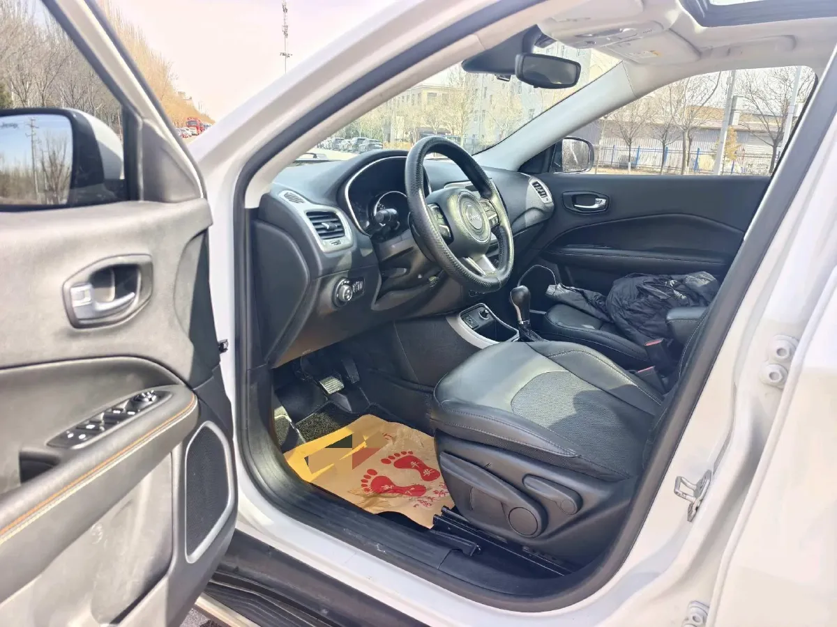 2017 Jeep Compass 1.4T 165HP L4 7DCT,autocango,china used car exporter,china ev exporter,chinese used car exporter,chinese used ev exporter