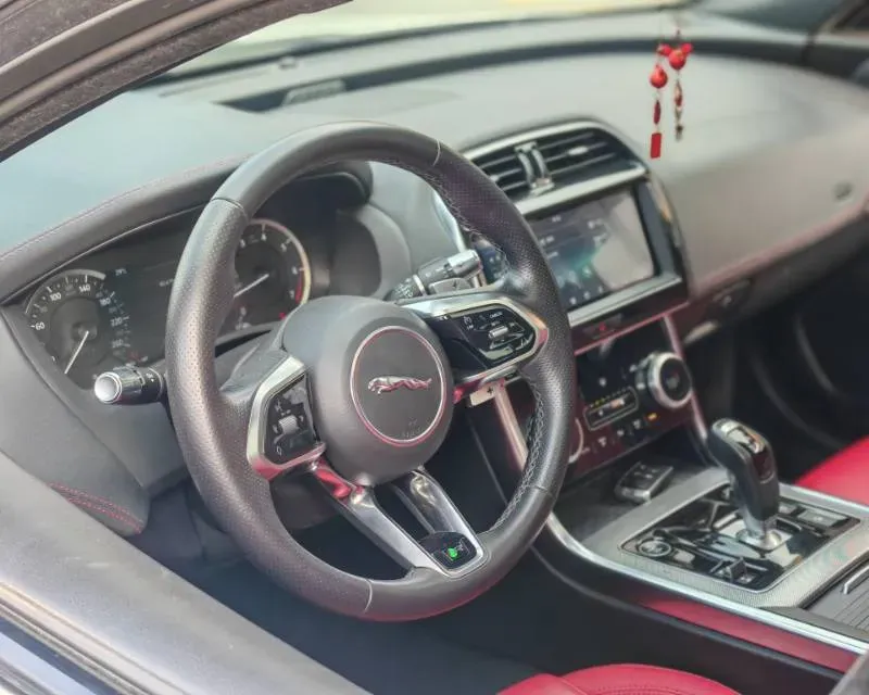 2020 Jaguar XEL 2.0T 200HP L4 8AT,autocango,china used car exporter,china ev exporter,chinese used car exporter,chinese used ev exporter