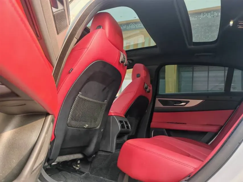 2020 Jaguar XEL 2.0T 200HP L4 8AT,autocango,china used car exporter,china ev exporter,chinese used car exporter,chinese used ev exporter