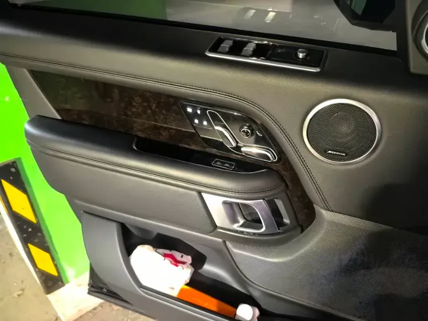 2022 Land Rover Range Rover 3.0T 360HP L6 8AT,autocango,china used car exporter,china ev exporter,chinese used car exporter,chinese used ev exporter