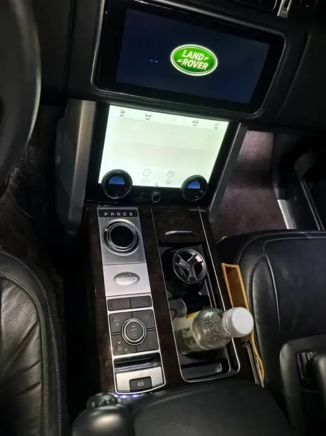 2022 Land Rover Range Rover 3.0T 360HP L6 8AT,autocango,china used car exporter,china ev exporter,chinese used car exporter,chinese used ev exporter