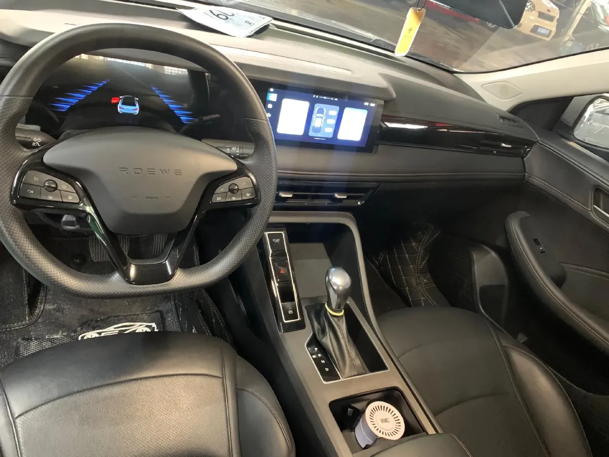 2023 Roewe i5 1.5L 129HP L4 CVT,autocango,china used car exporter,china ev exporter,chinese used car exporter,chinese used ev exporter