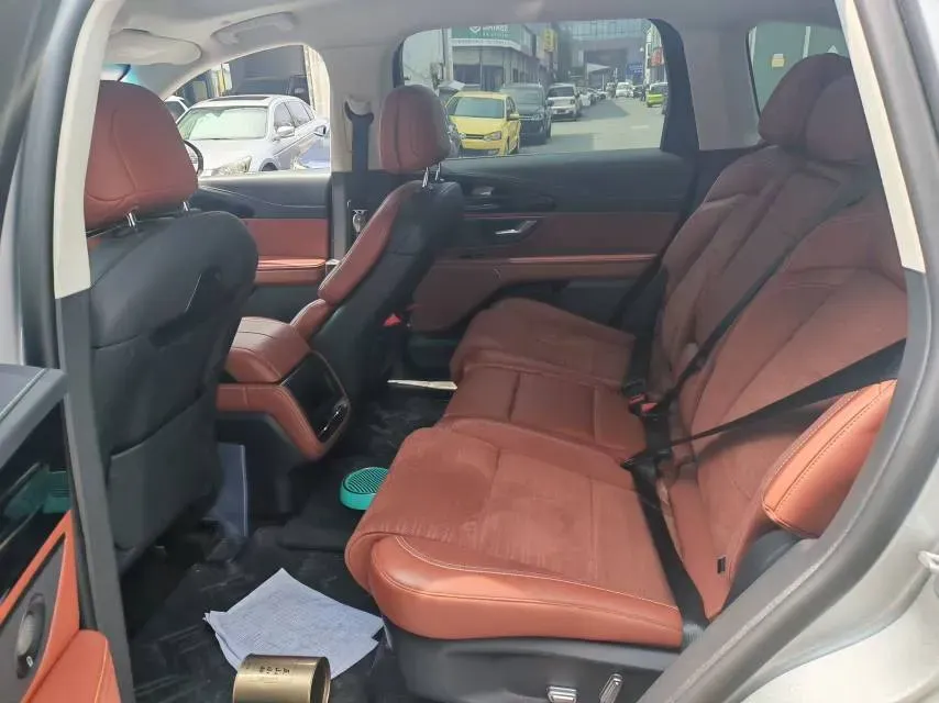 2023 Lincoln Nautilus 2.0T 282HP L4 E-CVT Hybrid,autocango,china used car exporter,china ev exporter,chinese used car exporter,chinese used ev exporter