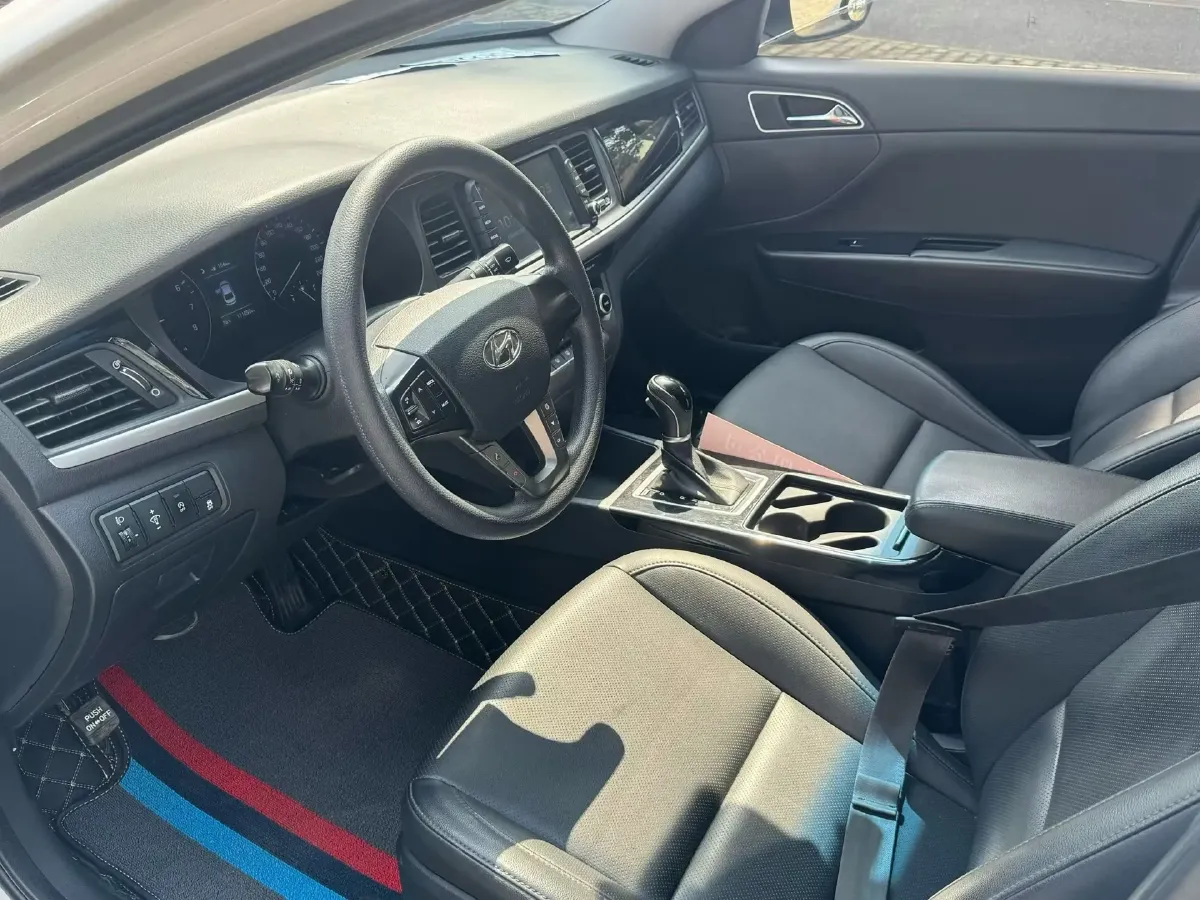 2017 Hyundai Mistra 1.6T 175HP L4 7DCT,autocango,china used car exporter,china ev exporter,chinese used car exporter,chinese used ev exporter