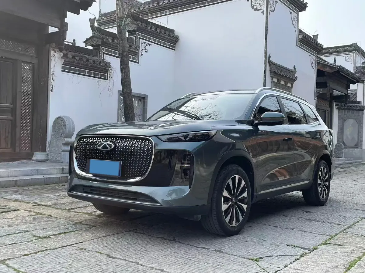 2025 Chery Tiggo 8 Plus 1.6T 197HP L4 7DCT,autocango,china used car exporter,china ev exporter,chinese used car exporter,chinese used ev exporter