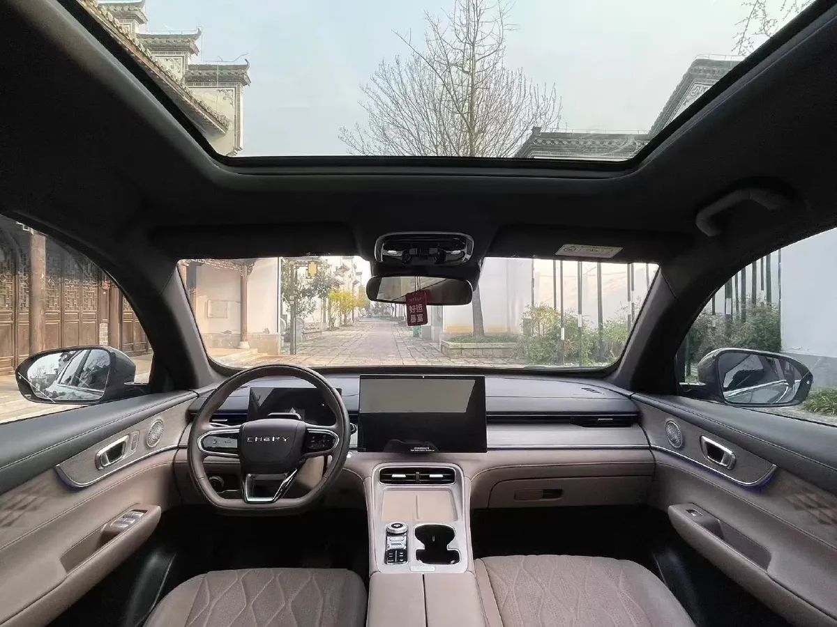 2025 Chery Tiggo 8 Plus 1.6T 197HP L4 7DCT,autocango,china used car exporter,china ev exporter,chinese used car exporter,chinese used ev exporter