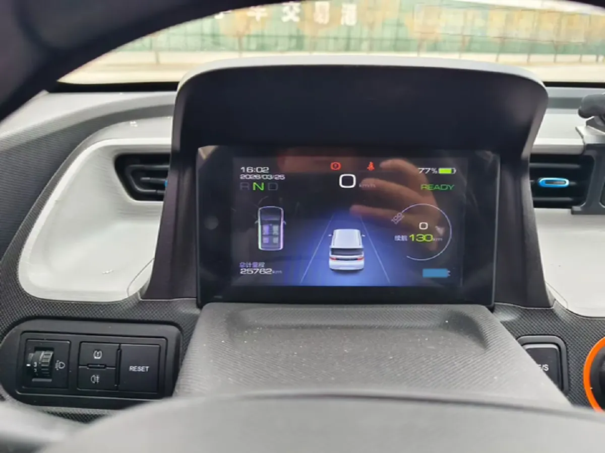 2021 WuLing HongGuang MINI EV BEV 13.9KWH,autocango,china used car exporter,china ev exporter,chinese used car exporter,chinese used ev exporter