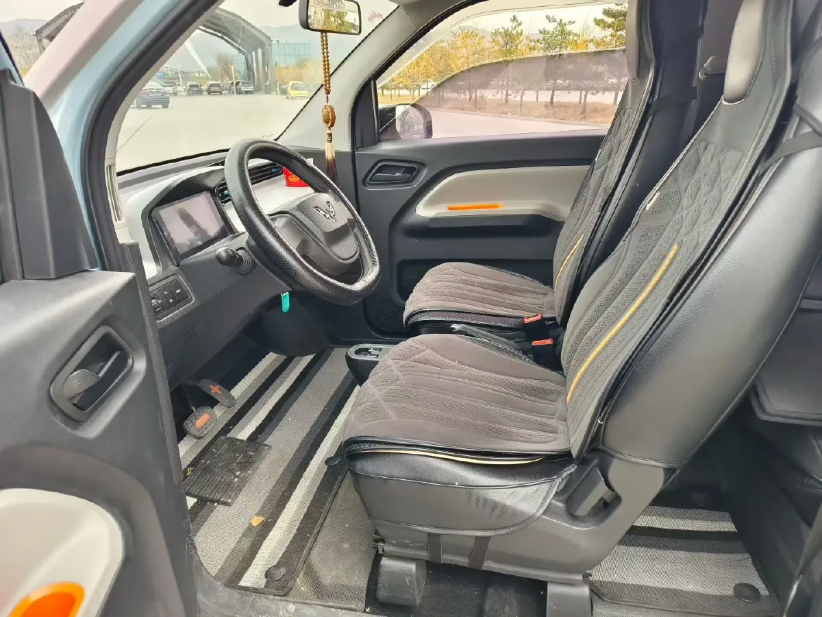 2021 WuLing HongGuang MINI EV BEV 13.9KWH,autocango,china used car exporter,china ev exporter,chinese used car exporter,chinese used ev exporter