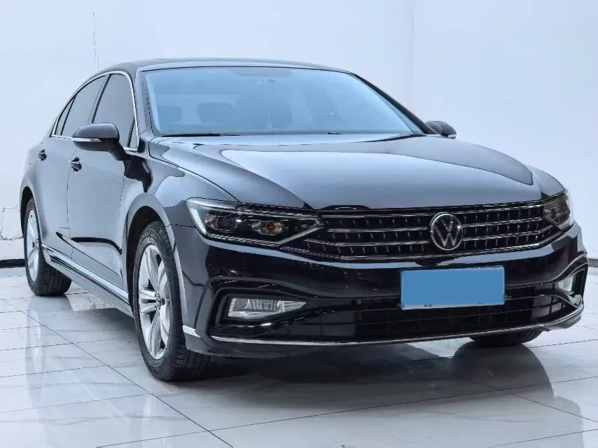 2023 Volkswagen Magotan 1.4T 150HP L4 7DCT,autocango,china used car exporter,china ev exporter,chinese used car exporter,chinese used ev exporter