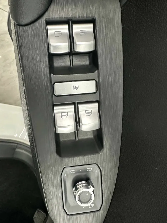 2021 Haval Jolion 1.5T 150HP L4 7DCT,autocango,china used car exporter,china ev exporter,chinese used car exporter,chinese used ev exporter