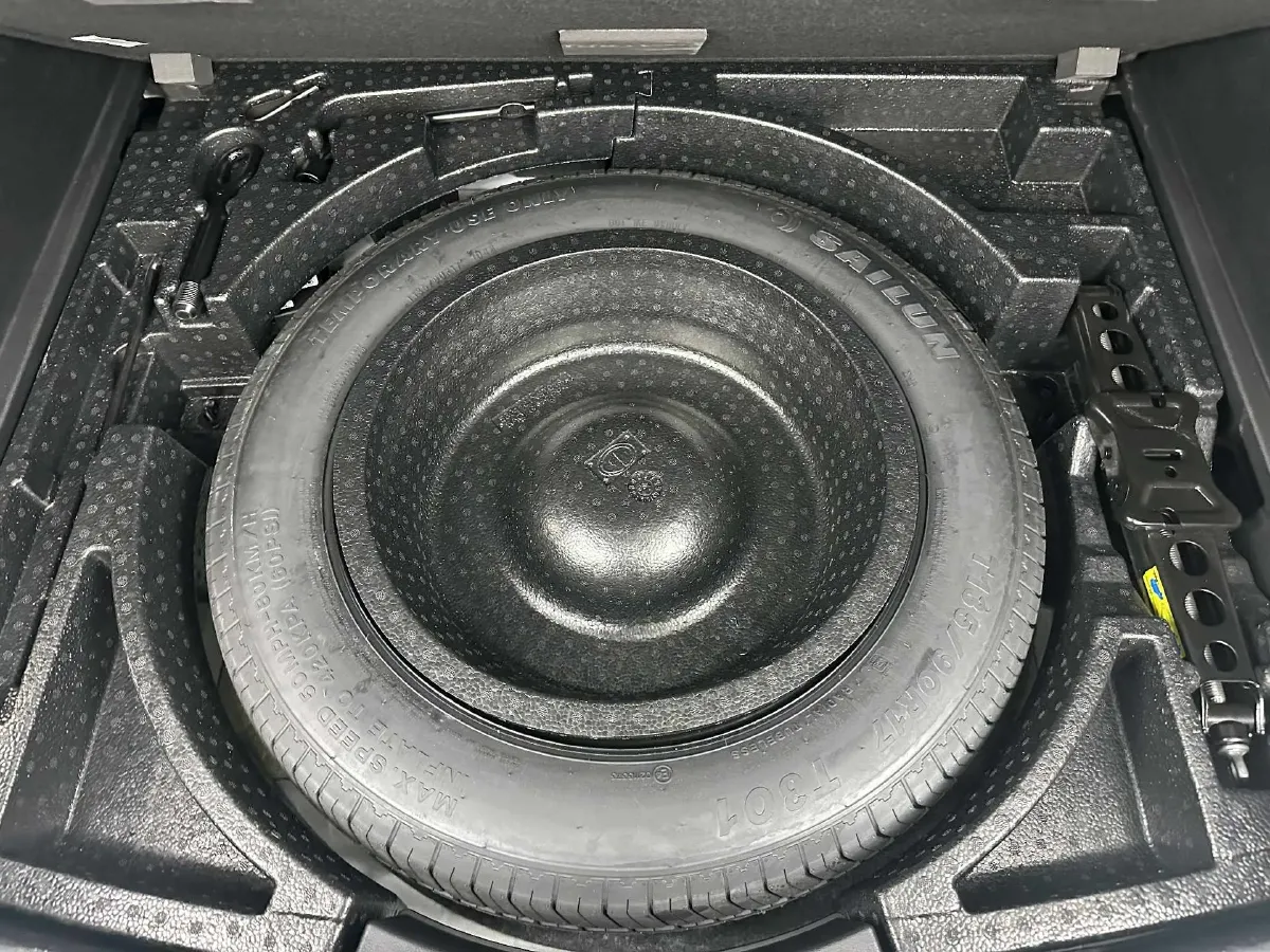 2021 Haval Jolion 1.5T 150HP L4 7DCT,autocango,china used car exporter,china ev exporter,chinese used car exporter,chinese used ev exporter