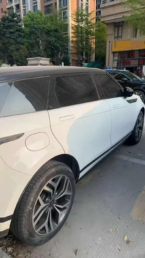 2022 Land Rover Range Rover Evoque 2.0T 249HP L4 9AT,autocango,china used car exporter,china ev exporter,chinese used car exporter,chinese used ev exporter