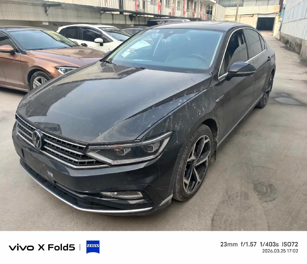 2023 Volkswagen Magotan 2.0T 186HP L4 7DCT,autocango,china used car exporter,china ev exporter,chinese used car exporter,chinese used ev exporter