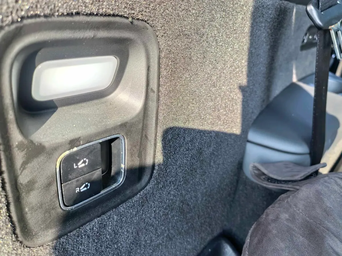 2023 Li L7 Range Extended 154HP REEV 40.9KWH,autocango,china used car exporter,china ev exporter,chinese used car exporter,chinese used ev exporter