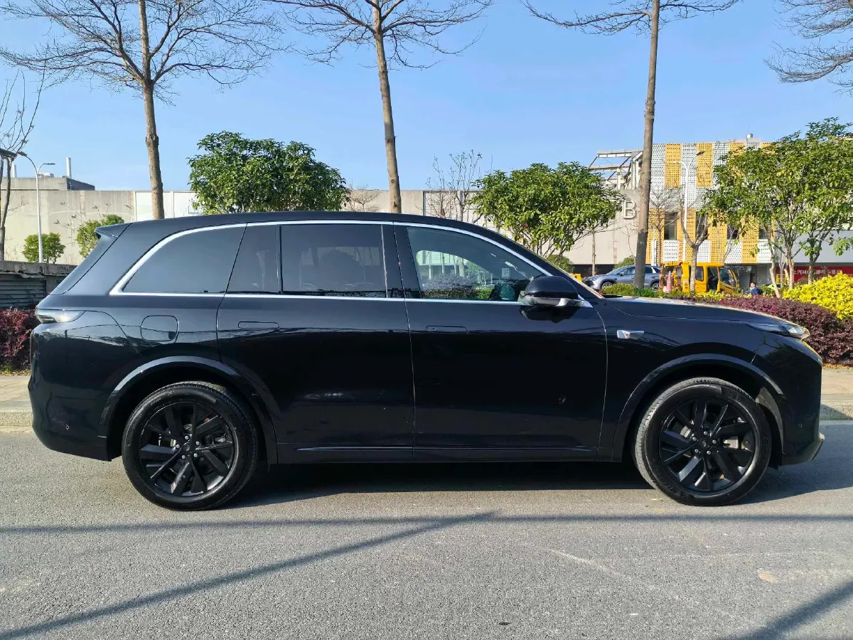 2023 Li L7 Range Extended 154HP REEV 40.9KWH,autocango,china used car exporter,china ev exporter,chinese used car exporter,chinese used ev exporter