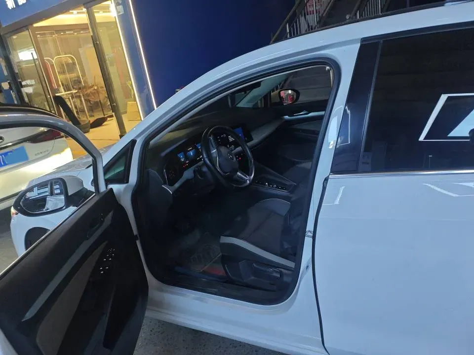 2021 Volkswagen Golf 1.4T 150HP L4 7DCT,autocango,china used car exporter,china ev exporter,chinese used car exporter,chinese used ev exporter