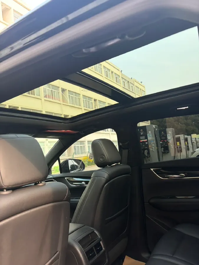 2021 Cadillac XT5 2.0T 237HP L4 9AT,autocango,china used car exporter,china ev exporter,chinese used car exporter,chinese used ev exporter