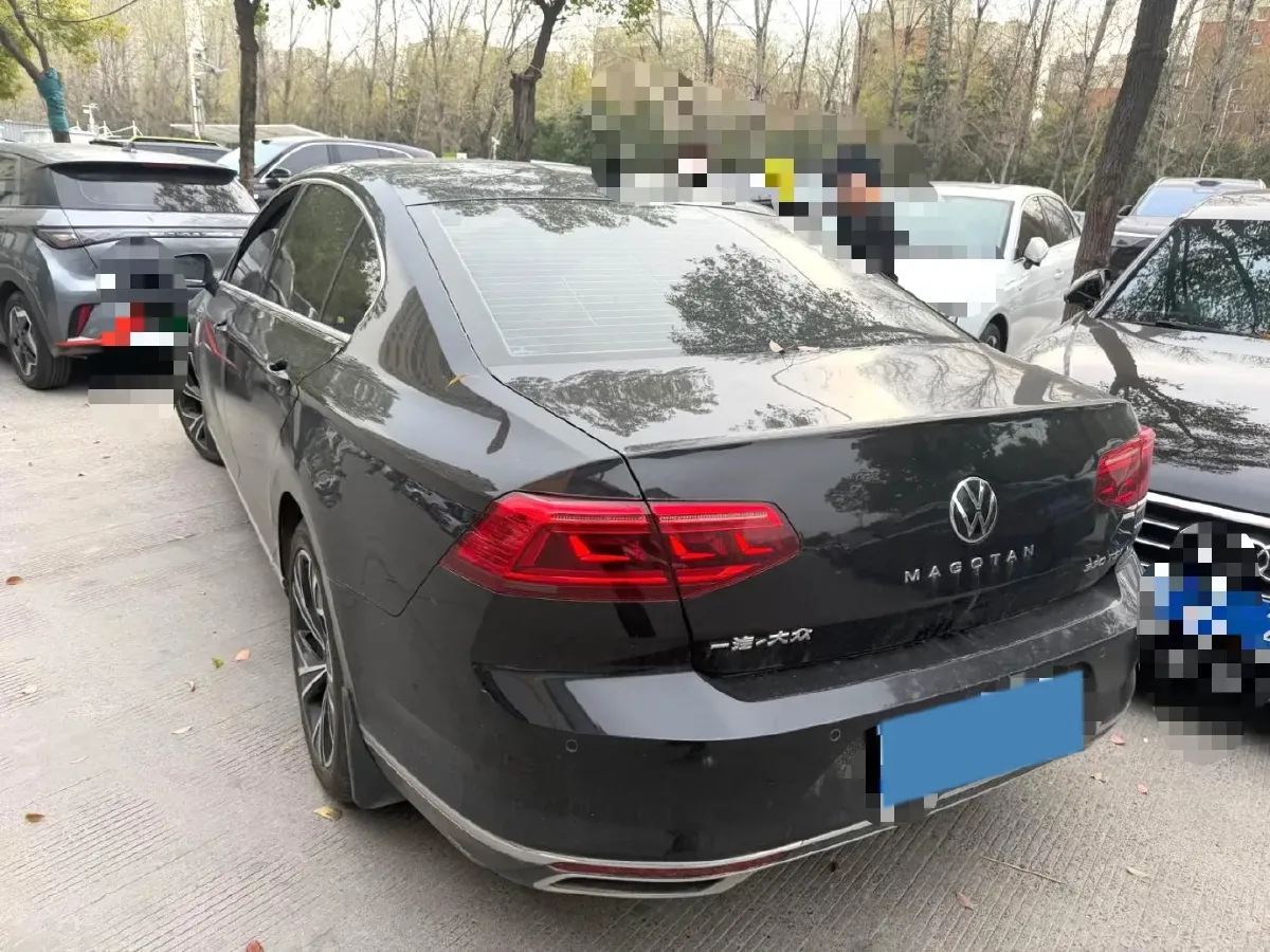 2020 Volkswagen Magotan 2.0T 186HP L4 7DCT,autocango,china used car exporter,china ev exporter,chinese used car exporter,chinese used ev exporter