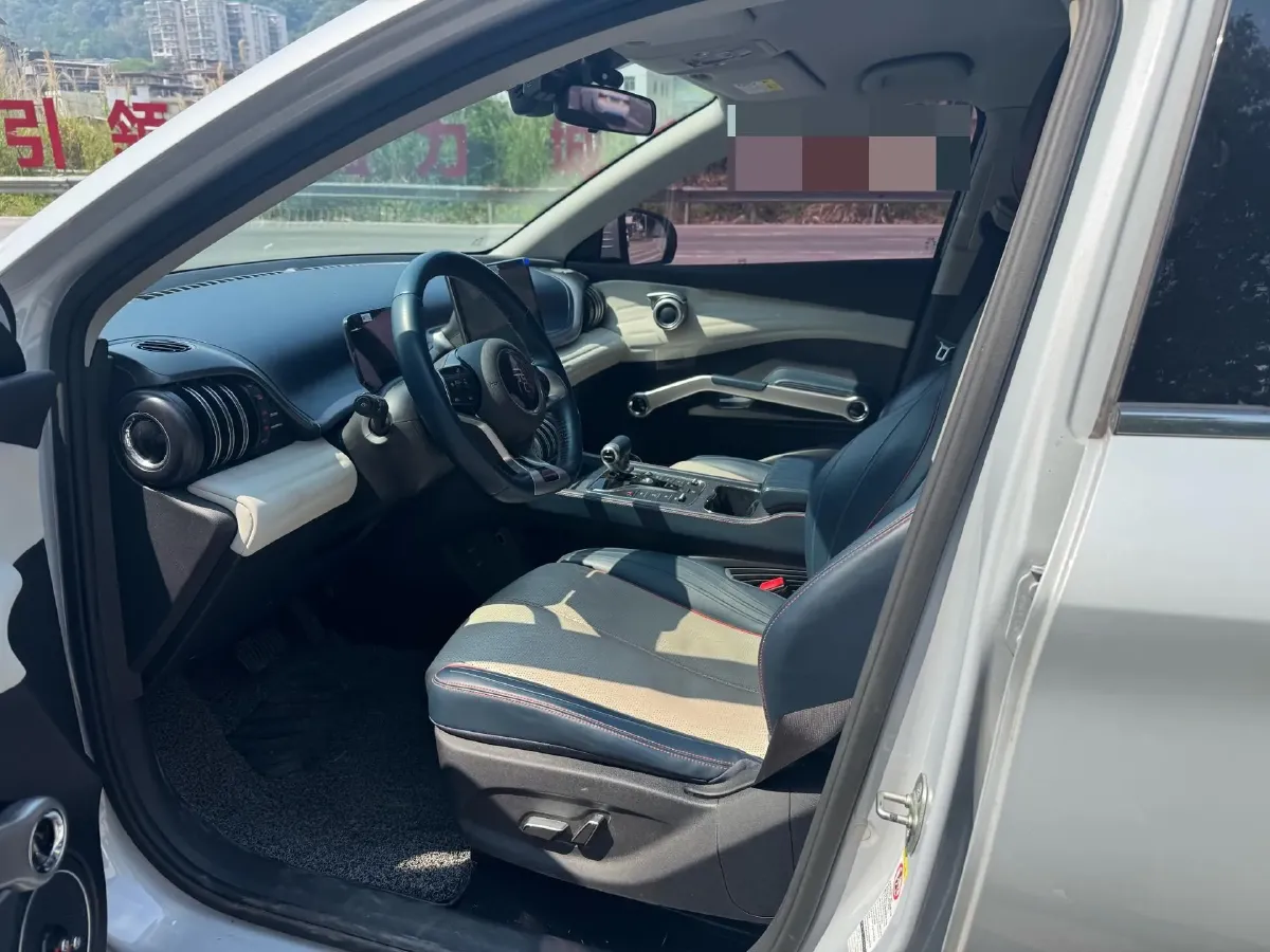 2022 Hycan Z03 BEV 64.23KWH,autocango,china used car exporter,china ev exporter,chinese used car exporter,chinese used ev exporter