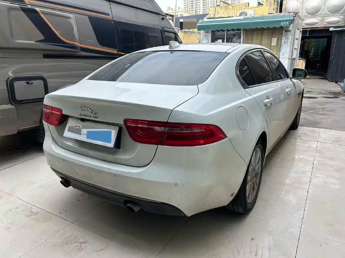 2019 Jeep Cherokee 2.0T 265HP L4 9AT,autocango,china used car exporter,china ev exporter,chinese used car exporter,chinese used ev exporter