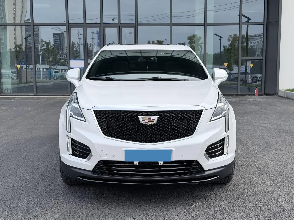 2022 Cadillac XT5 2.0T 237HP L4 9AT,autocango,china used car exporter,china ev exporter,chinese used car exporter,chinese used ev exporter