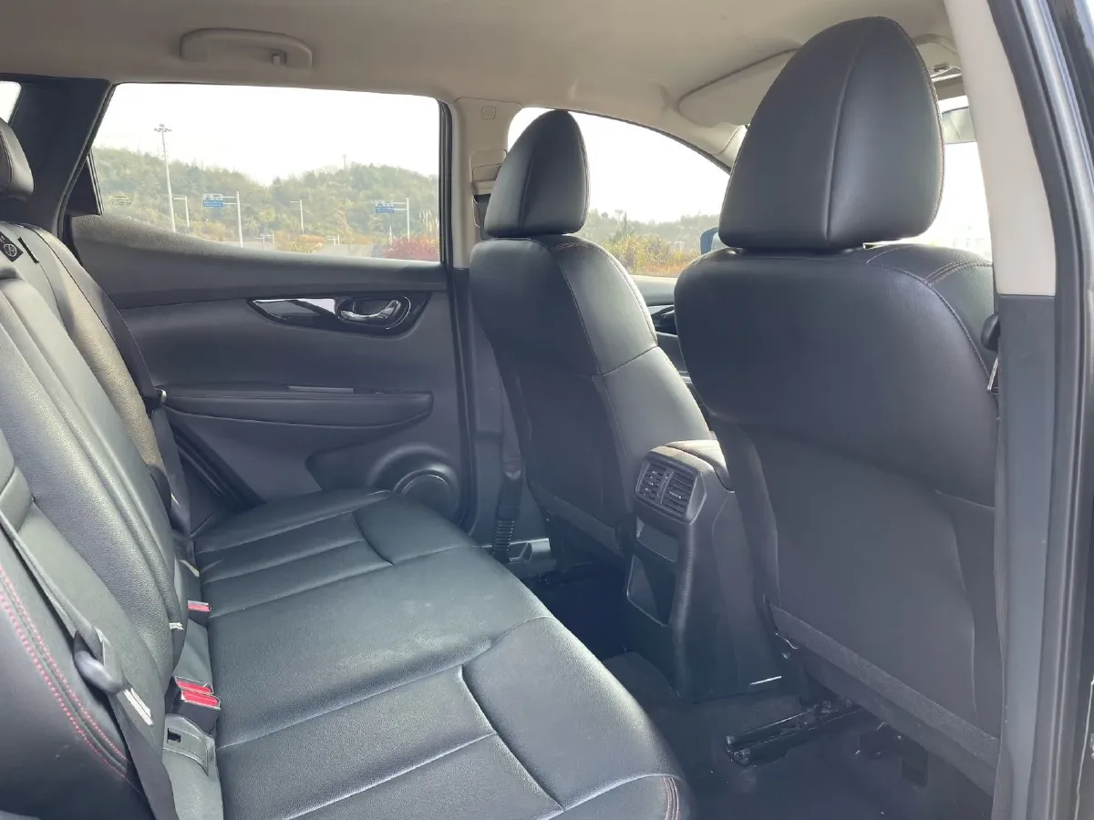 2021 Nissan Qashqai 2.0L 151HP L4 CVT,autocango,china used car exporter,china ev exporter,chinese used car exporter,chinese used ev exporter