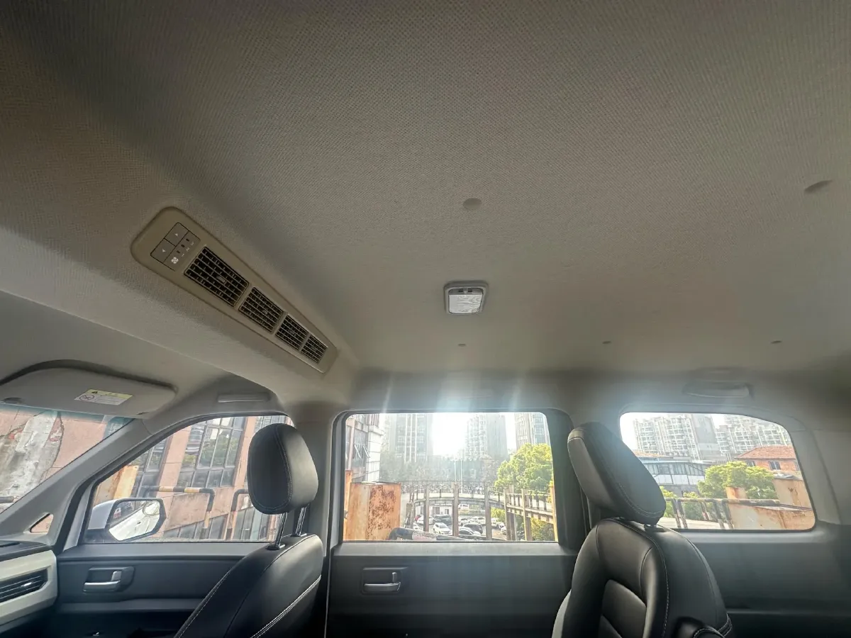 2019 WuLing HongGuang Plus 1.5T 147HP L4 6MT,autocango,china used car exporter,china ev exporter,chinese used car exporter,chinese used ev exporter