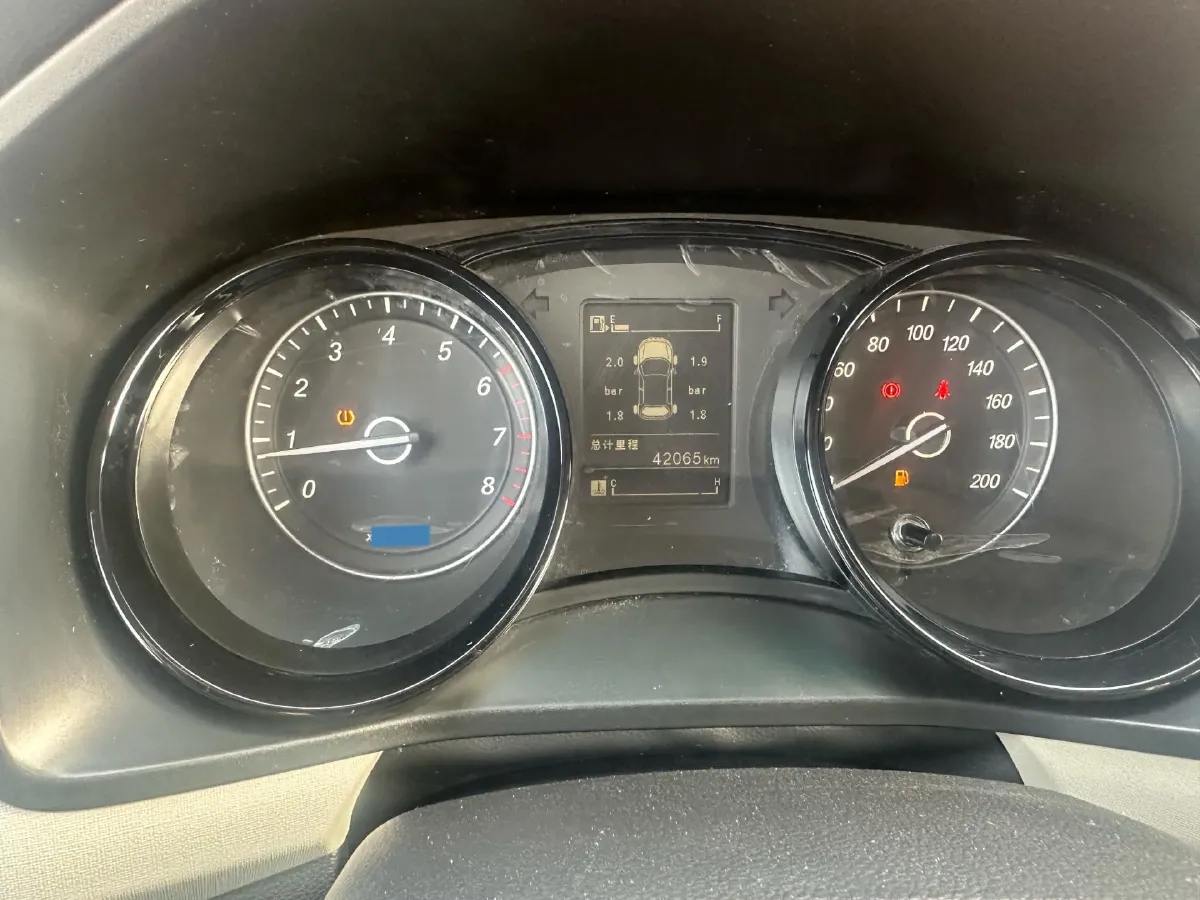 2019 WuLing HongGuang Plus 1.5T 147HP L4 6MT,autocango,china used car exporter,china ev exporter,chinese used car exporter,chinese used ev exporter