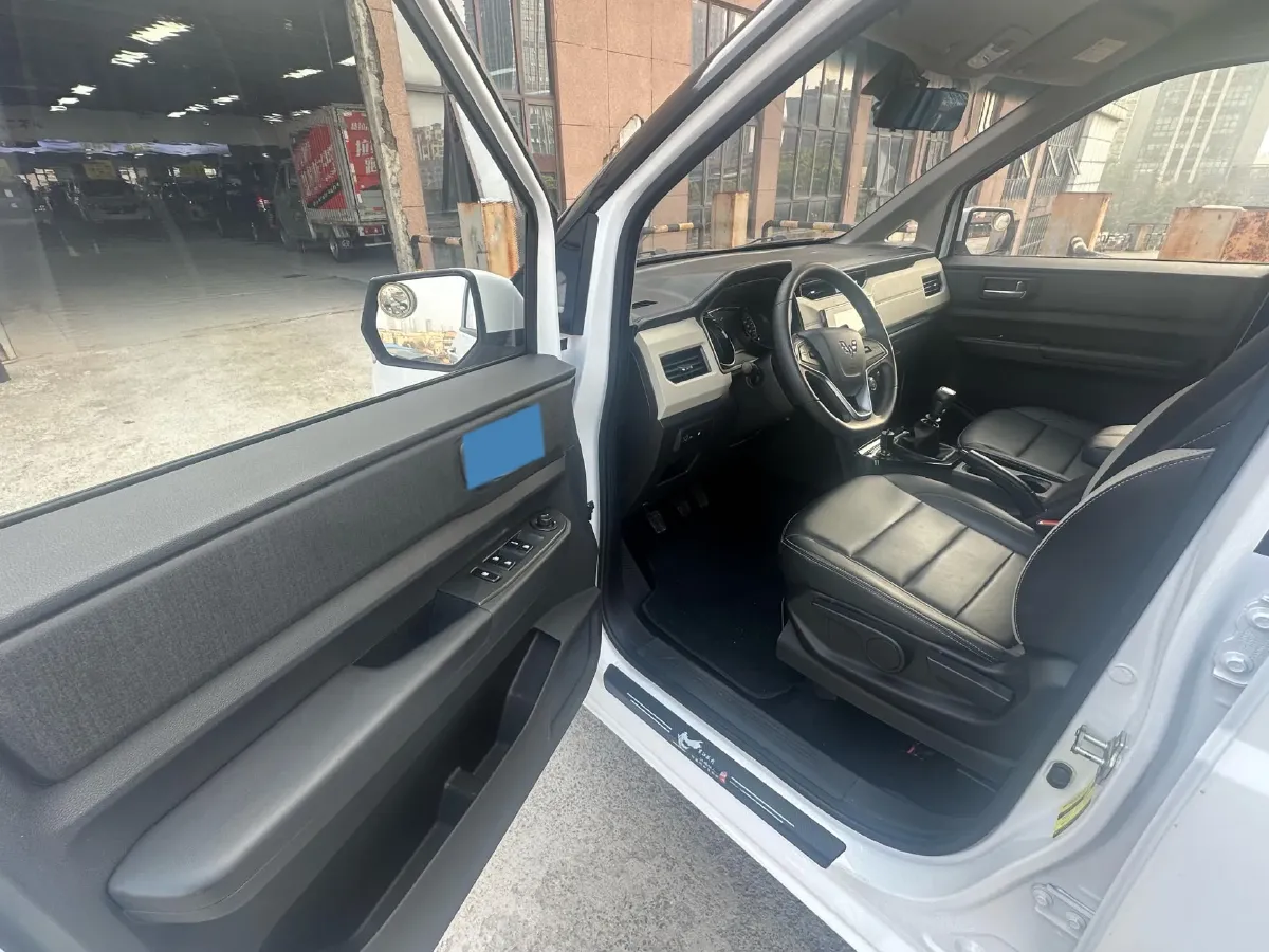 2019 WuLing HongGuang Plus 1.5T 147HP L4 6MT,autocango,china used car exporter,china ev exporter,chinese used car exporter,chinese used ev exporter