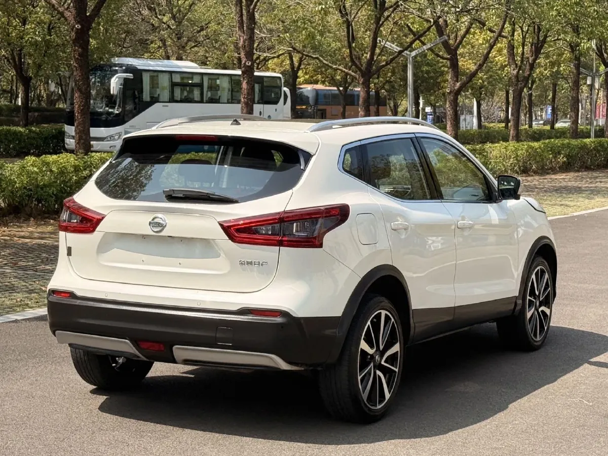 2021 Nissan Qashqai 2.0L 151HP L4 CVT,autocango,china used car exporter,china ev exporter,chinese used car exporter,chinese used ev exporter