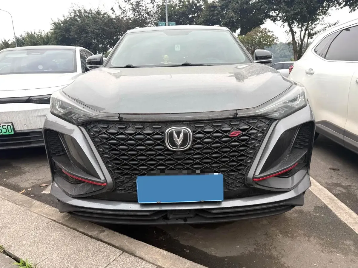 2021 ChangAn CS75 Plus 2.0T 233HP L4 8AT,autocango,china used car exporter,china ev exporter,chinese used car exporter,chinese used ev exporter