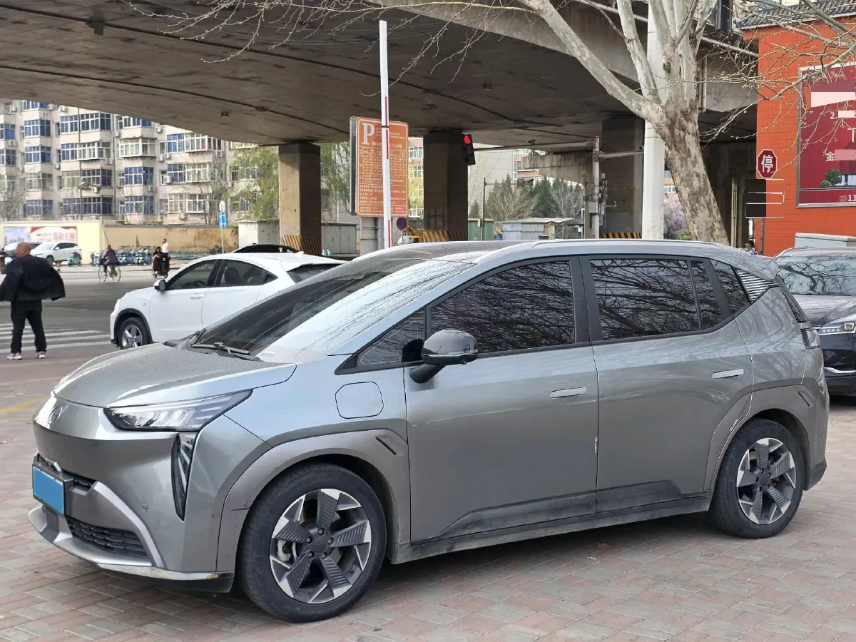 2022 Geely Okavango 1.8T 184HP L4 7DCT,autocango,china used car exporter,china ev exporter,chinese used car exporter,chinese used ev exporter