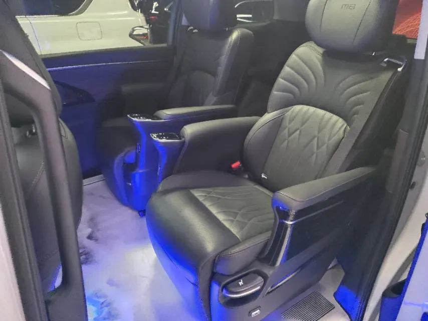 2023 GAC Trumpchi M8 2.0T 252HP L4 8AT,autocango,china used car exporter,china ev exporter,chinese used car exporter,chinese used ev exporter