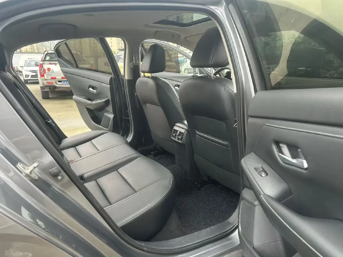 2021 Nissan Sylphy 1.6L 135HP L4 CVT,autocango,china used car exporter,china ev exporter,chinese used car exporter,chinese used ev exporter