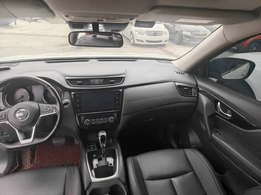 2021 Nissan X-Trail 2.0L 151HP L4 CVT,autocango,china used car exporter,china ev exporter,chinese used car exporter,chinese used ev exporter