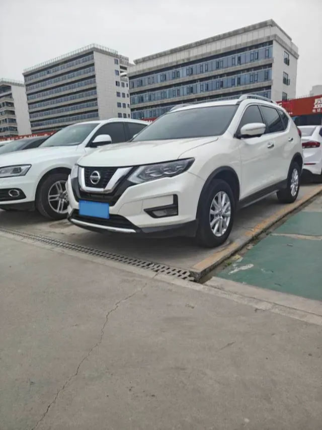 2021 Nissan X-Trail 2.0L 151HP L4 CVT,autocango,china used car exporter,china ev exporter,chinese used car exporter,chinese used ev exporter