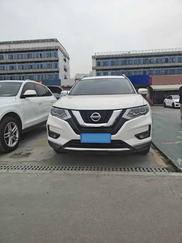 2021 Nissan X-Trail 2.0L 151HP L4 CVT,autocango,china used car exporter,china ev exporter,chinese used car exporter,chinese used ev exporter