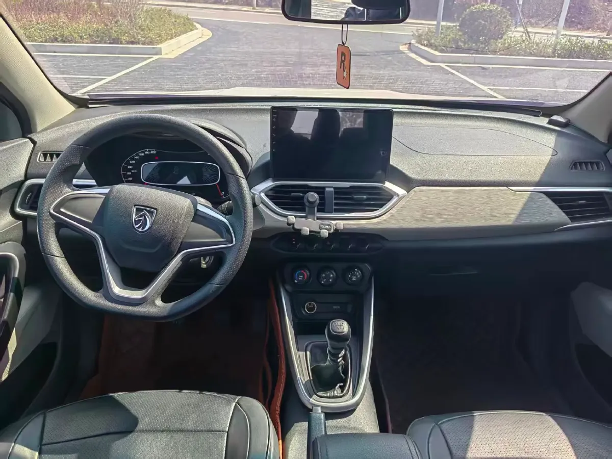 2017 BaoJun 510 1.5L 112HP L4 6MT,autocango,china used car exporter,china ev exporter,chinese used car exporter,chinese used ev exporter