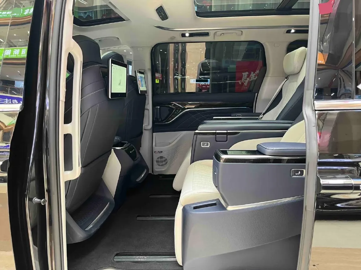 2022 MAXUS G90 2.0T 234HP L4 8AT,autocango,china used car exporter,china ev exporter,chinese used car exporter,chinese used ev exporter