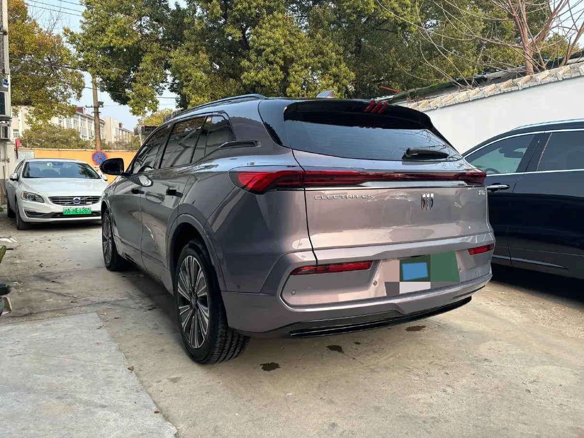 2023 Buick Larcosse 2.0T 237HP L4 9AT,autocango,china used car exporter,china ev exporter,chinese used car exporter,chinese used ev exporter